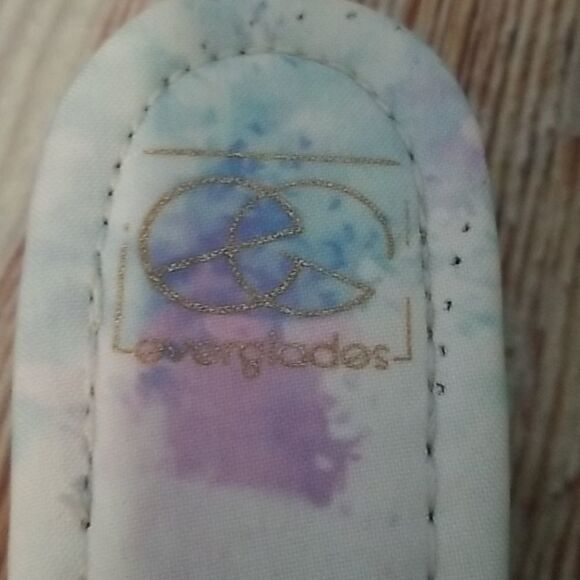 EVERGLADES Watercolor Tiedye Medallion Sandals NEW - Picture 7 of 9